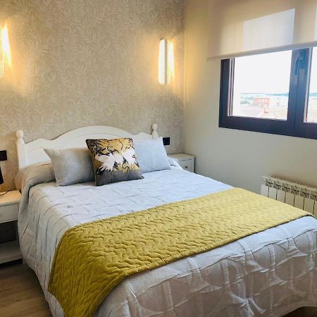 Apartamento Sofia Тордесиляс Екстериор снимка